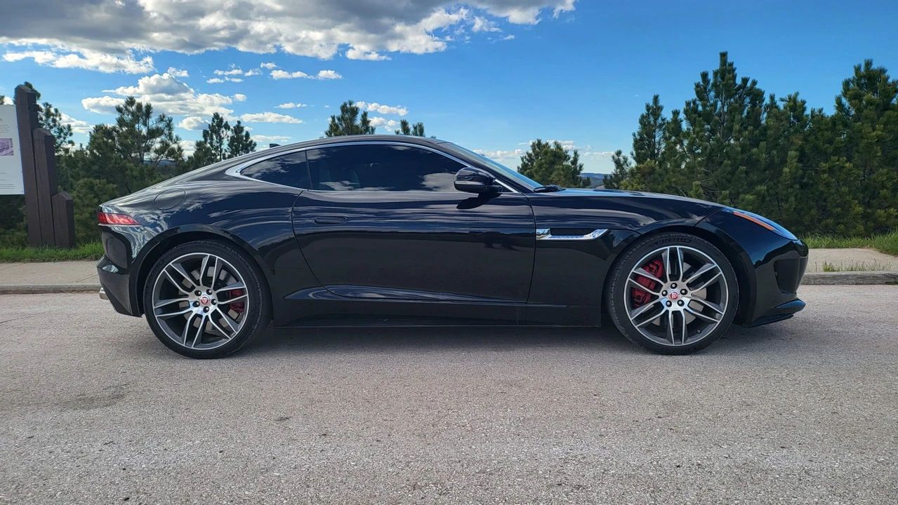 2015 Jaguar F-Type R 1st Gen - Image 5 of 31