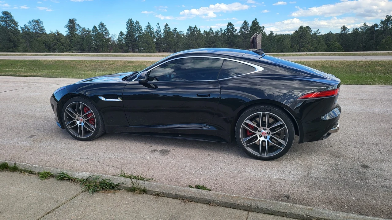 2015 Jaguar F-Type R 1st Gen - Image 10 of 31