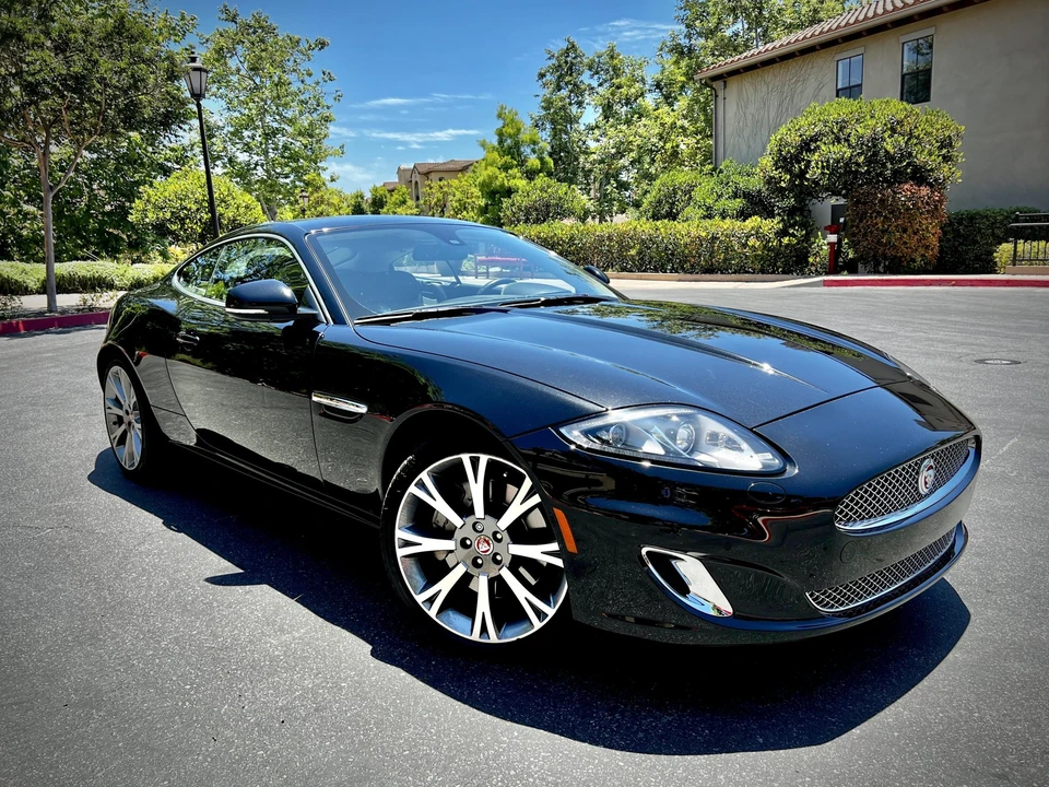 2015 Jaguar X150 XK - Image 2 of 31