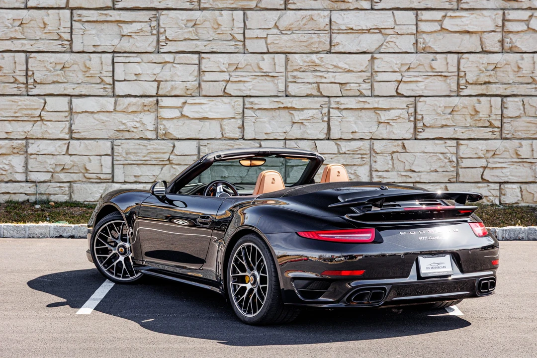 2015 Porsche 991 Turbo - Image 16 of 31