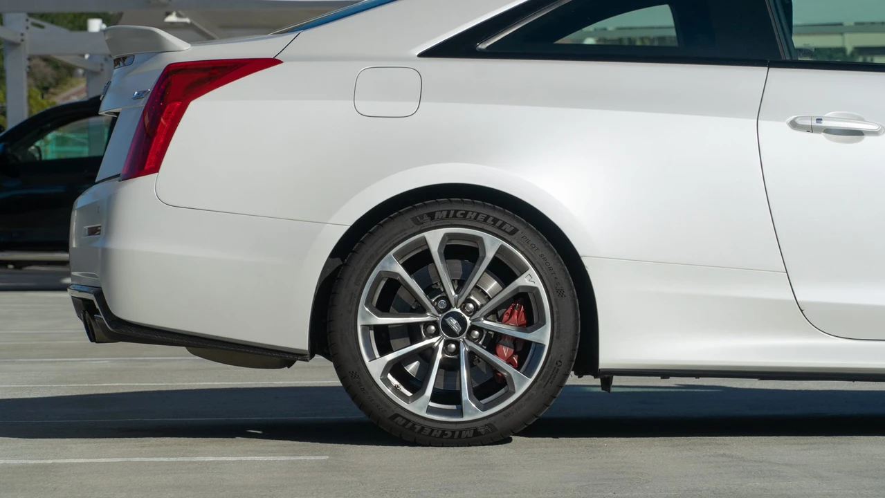 2016 Cadillac ATS-V - Image 24 of 31