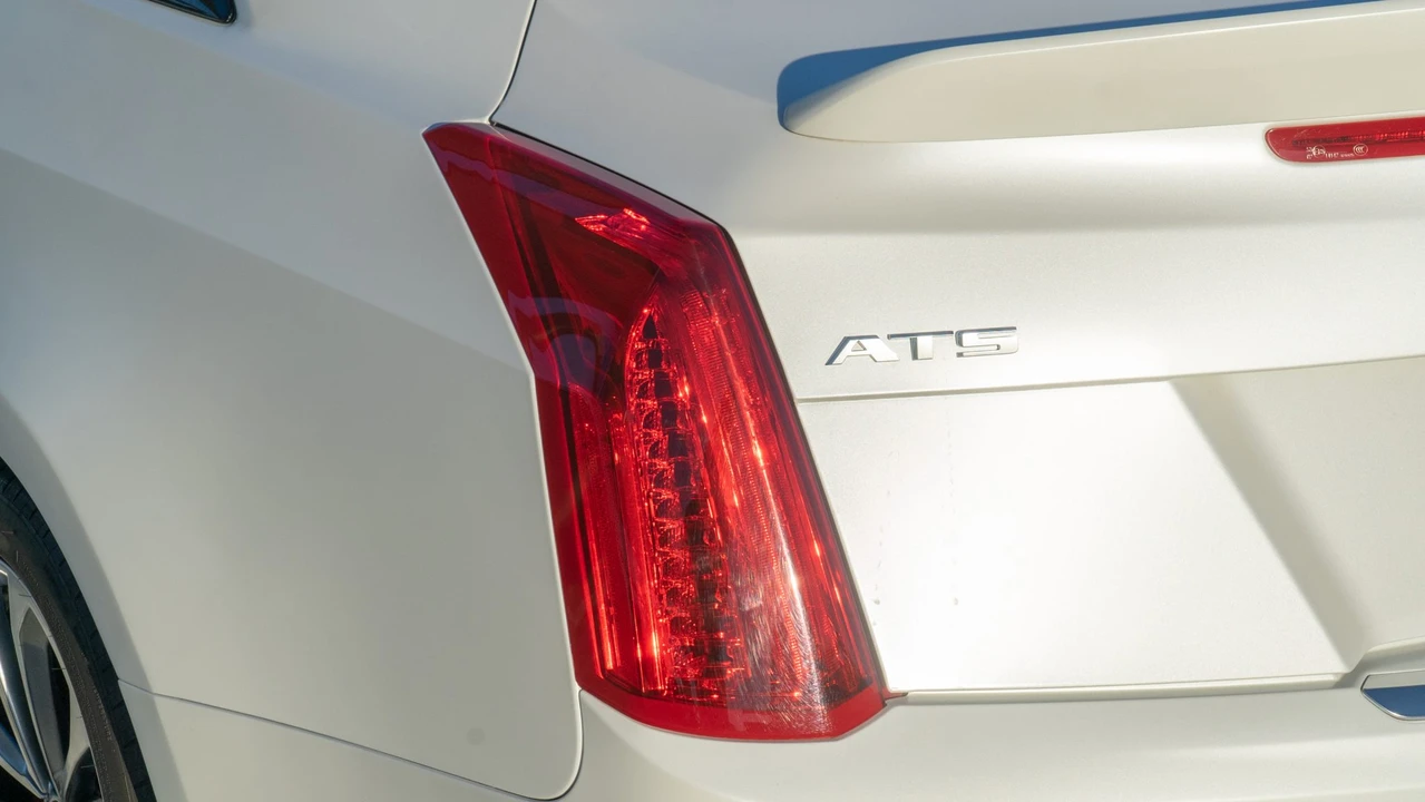 2016 Cadillac ATS-V - Image 29 of 31