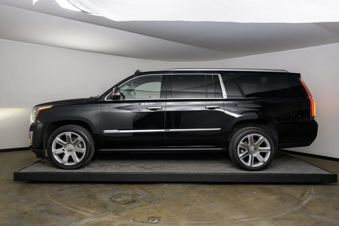 2016 Cadillac Escalade 4th Gen - Image 14 of 31