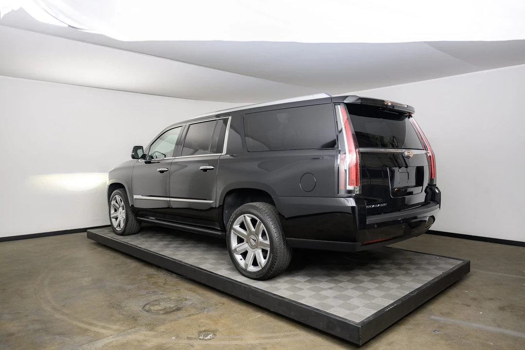 2016 Cadillac Escalade 4th Gen - Image 16 of 31