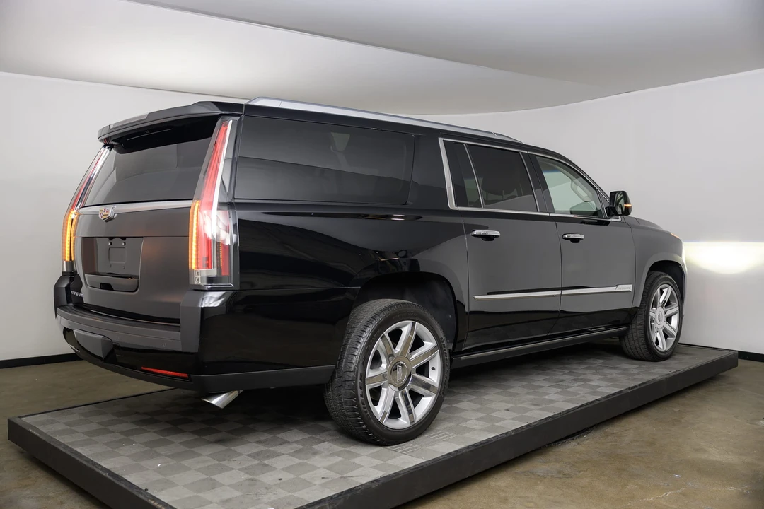 2016 Cadillac Escalade 4th Gen - Image 22 of 31