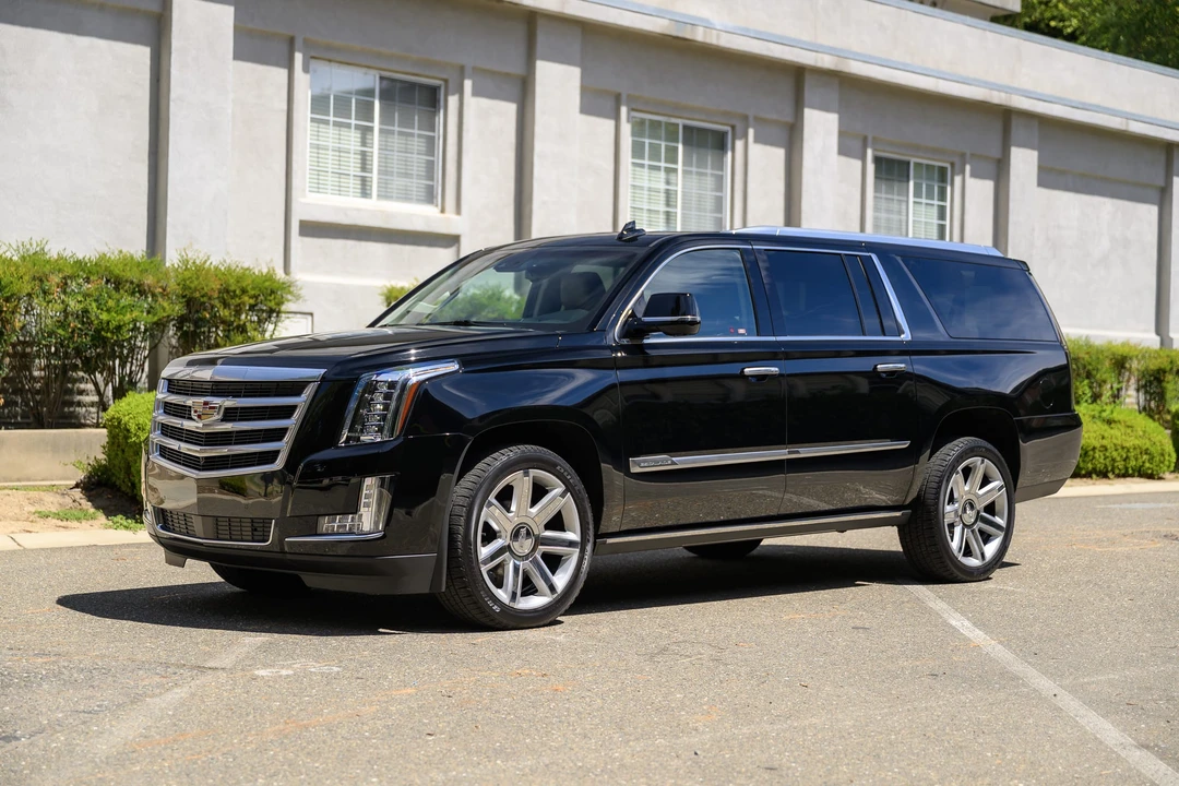 2016 Cadillac Escalade 4th Gen - Image 24 of 31