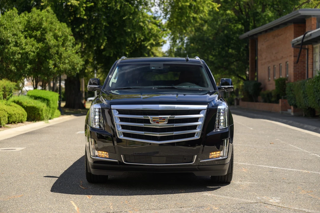 2016 Cadillac Escalade 4th Gen - Image 28 of 31