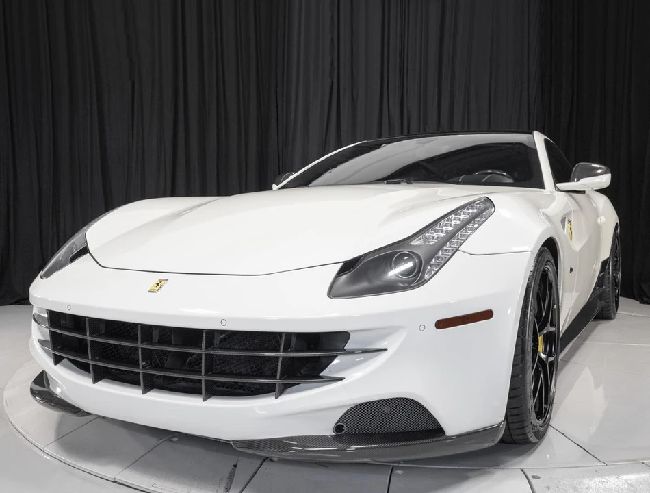 2016 Ferrari FF - Image 6 of 31