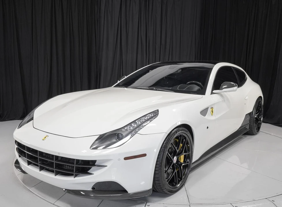 2016 Ferrari FF - Image 5 of 31