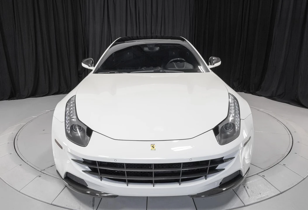 2016 Ferrari FF - Image 9 of 31