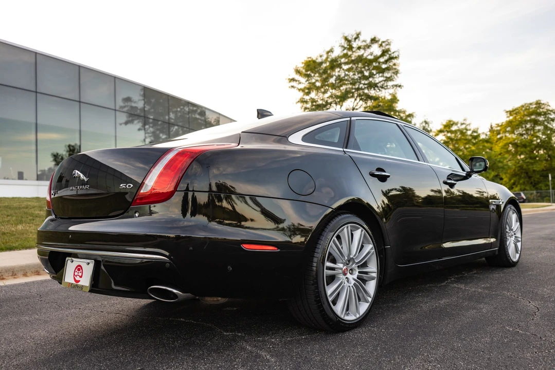 2016 Jaguar X351 XJR - Image 21 of 31