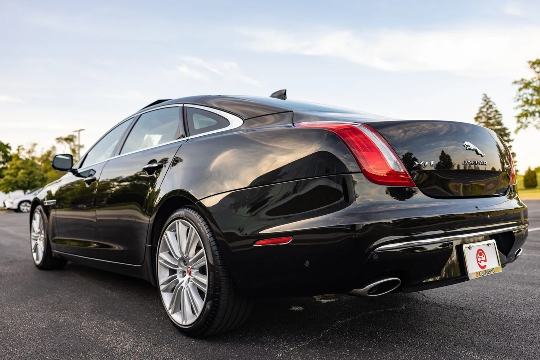 2016 Jaguar X351 XJR - Image 13 of 31