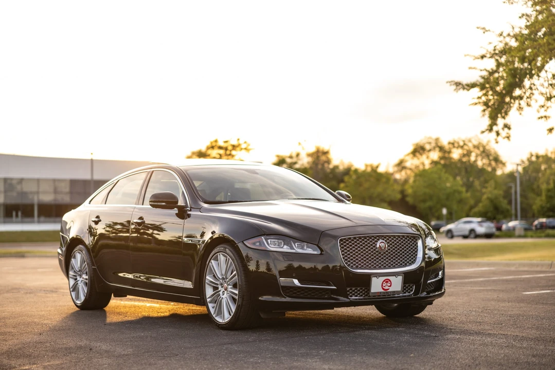 2016 Jaguar X351 XJR - Image 24 of 31