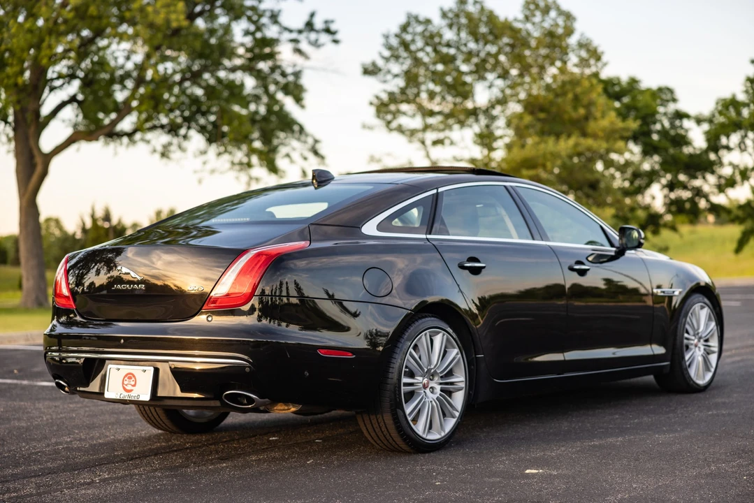 2016 Jaguar X351 XJR - Image 19 of 31