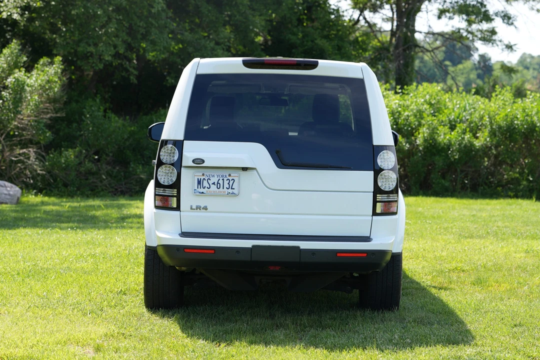 2016 Land Rover Discovery 4th Gen - Image 15 of 31