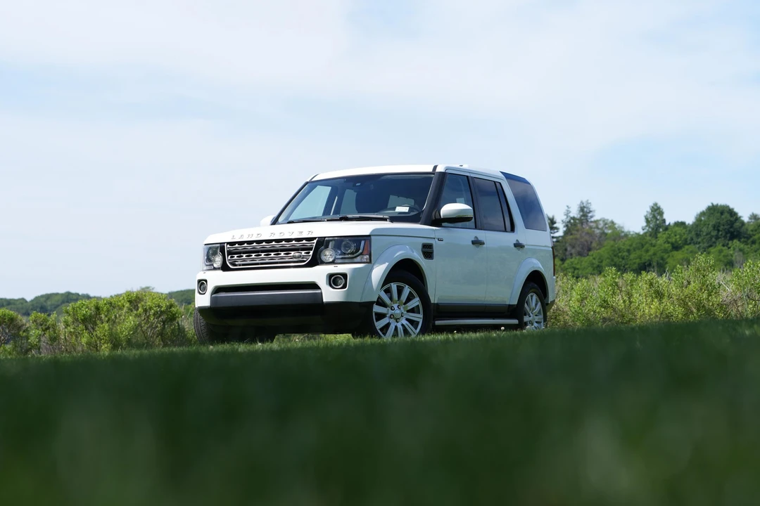 2016 Land Rover Discovery 4th Gen - Image 3 of 31