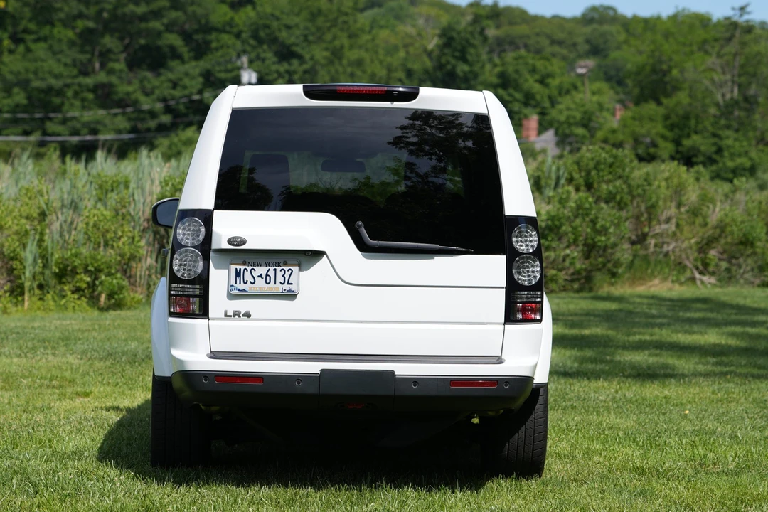 2016 Land Rover Discovery 4th Gen - Image 16 of 31