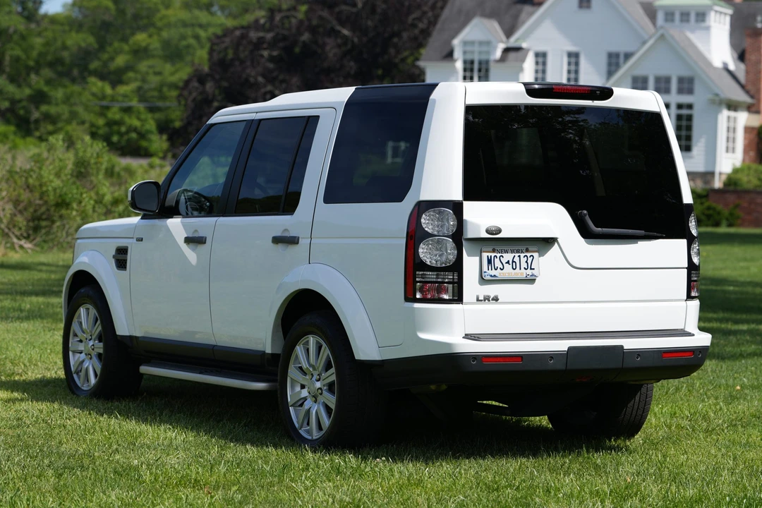 2016 Land Rover Discovery 4th Gen - Image 14 of 31