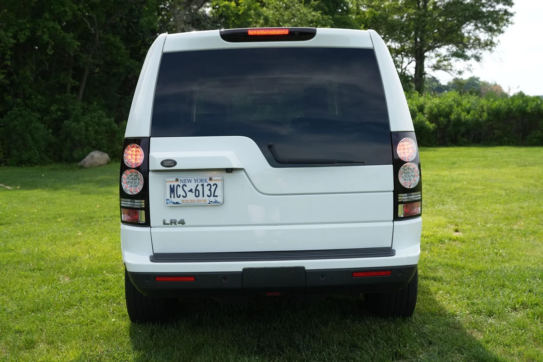 2016 Land Rover Discovery 4th Gen - Image 17 of 31