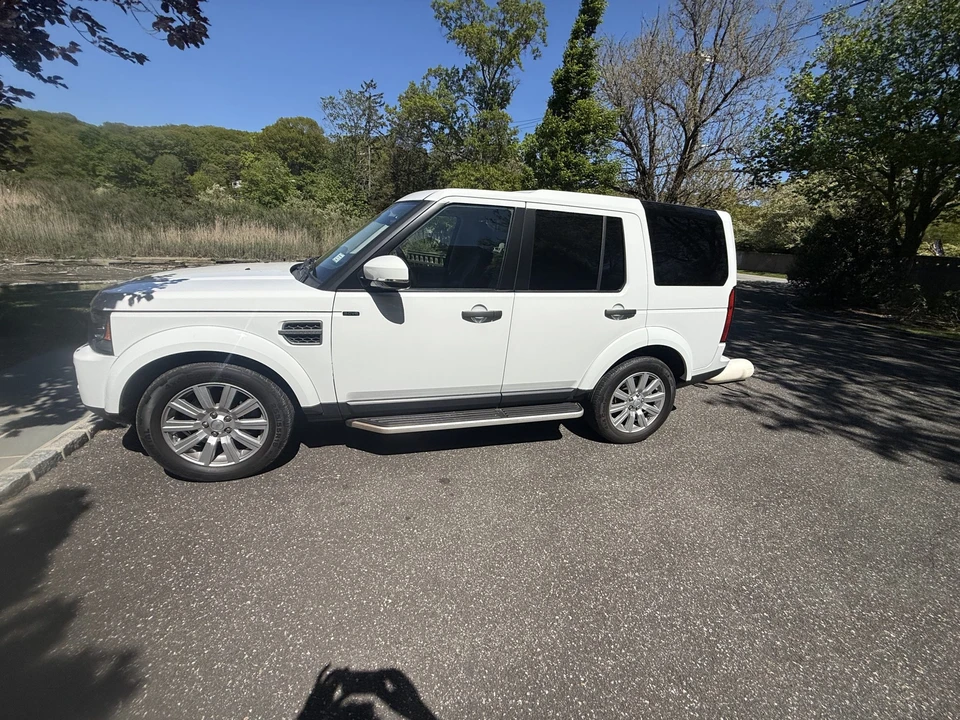 2016 Land Rover Discovery 4th Gen - Image 25 of 31