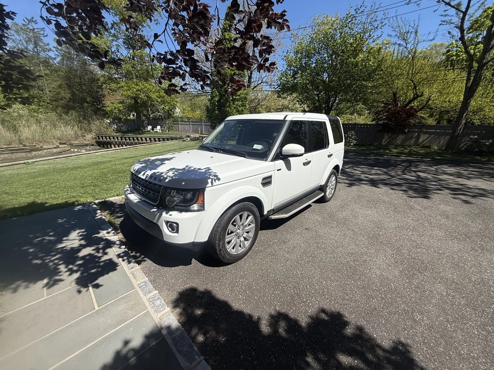 2016 Land Rover Discovery 4th Gen - Image 24 of 31