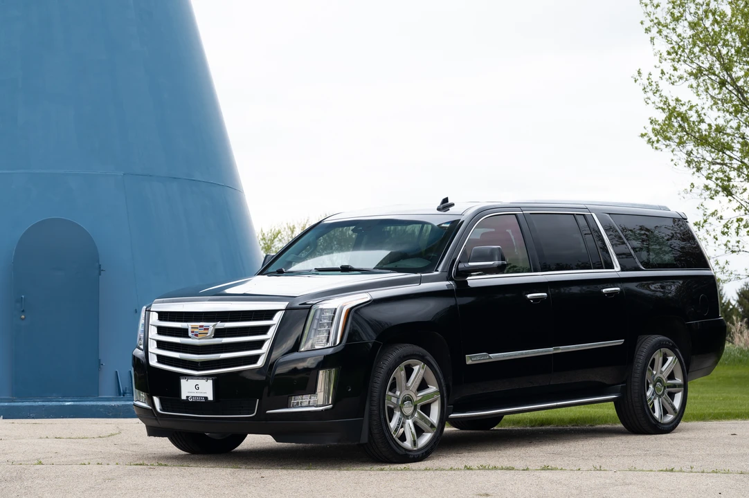 2017 Cadillac Escalade 4th Gen - Image 19 of 31
