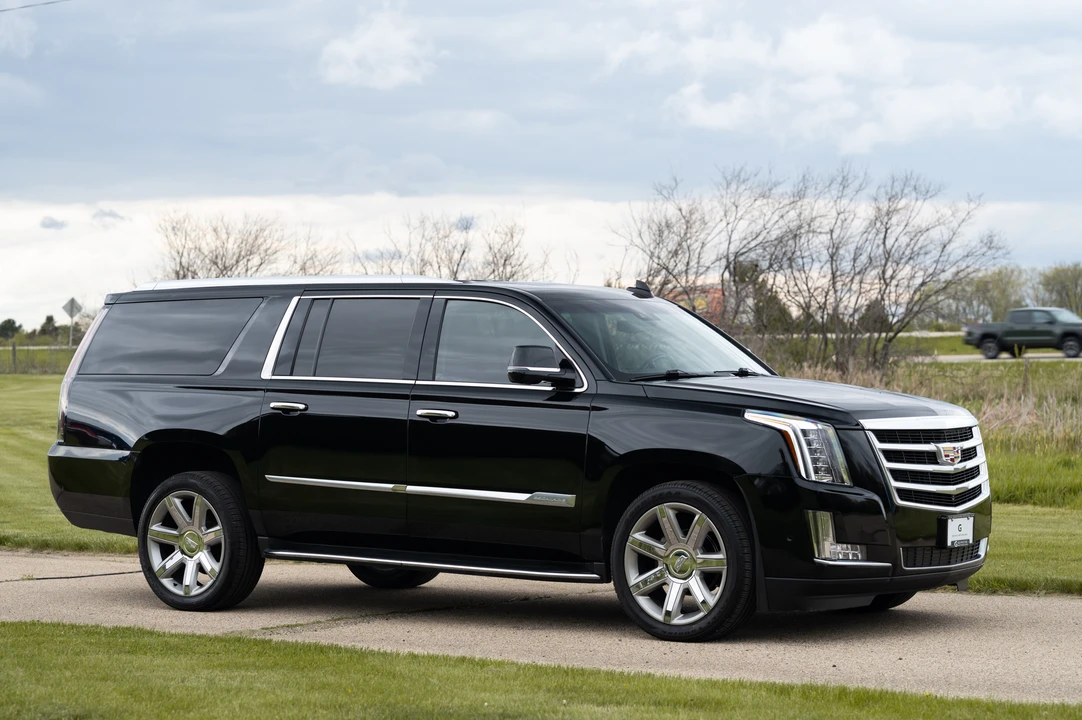 2017 Cadillac Escalade 4th Gen - Image 17 of 31
