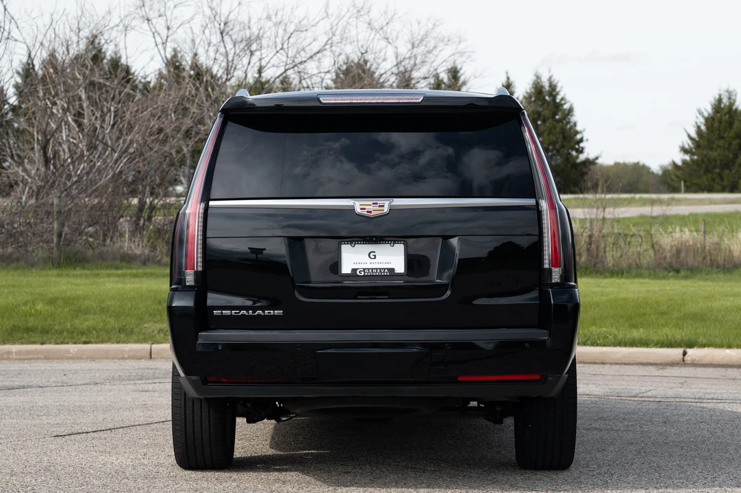 2017 Cadillac Escalade 4th Gen - Image 21 of 31