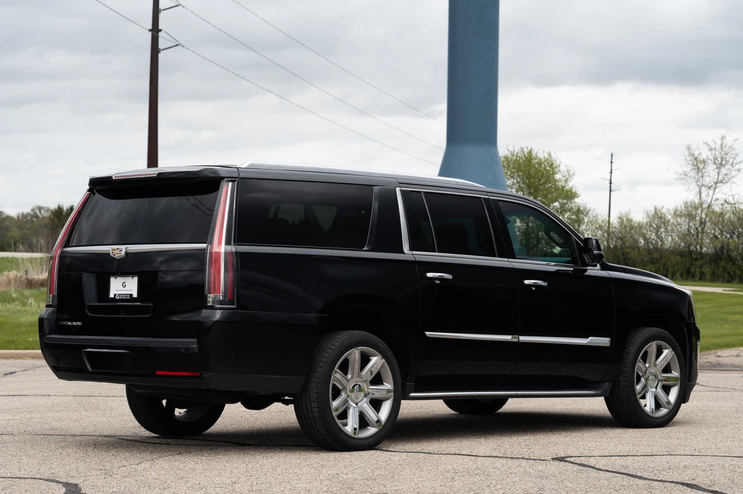 2017 Cadillac Escalade 4th Gen - Image 22 of 31