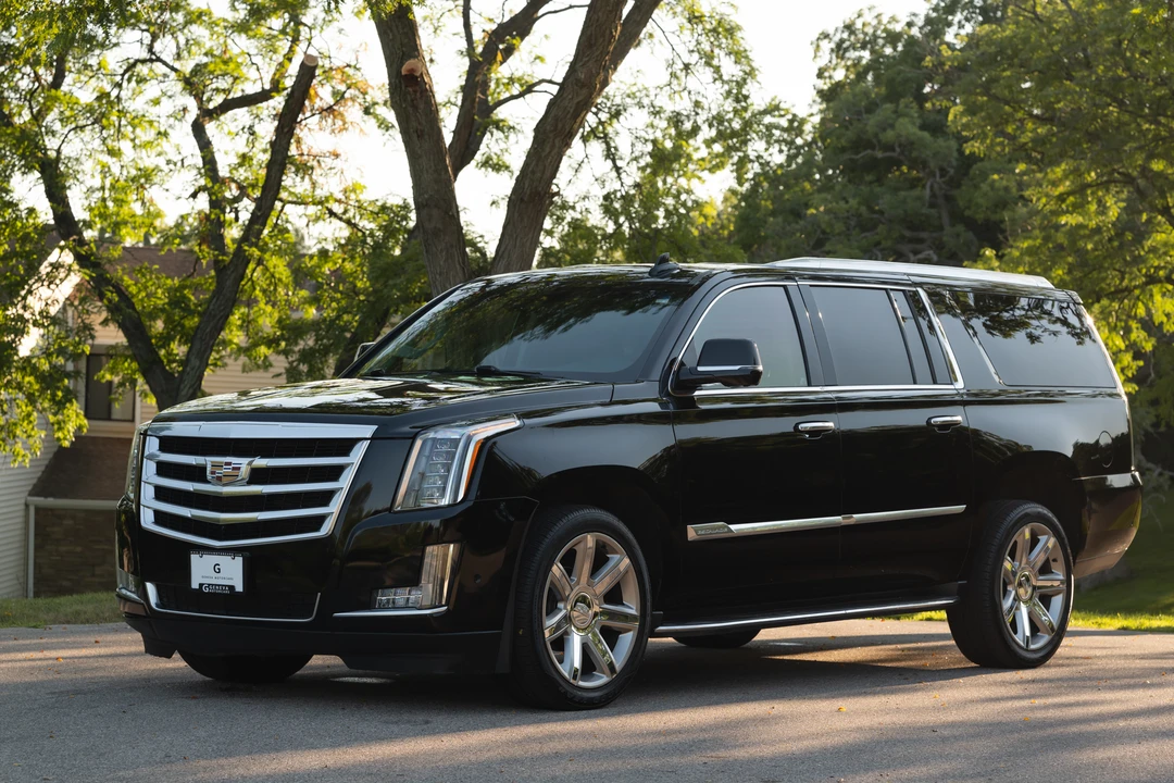 2017 Cadillac Escalade 4th Gen - Image 3 of 31