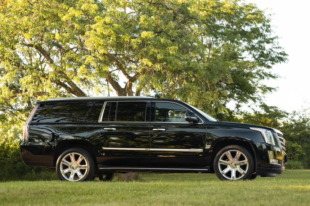 2017 Cadillac Escalade 4th Gen - Image 14 of 31