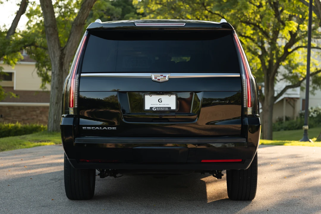 2017 Cadillac Escalade 4th Gen - Image 10 of 31