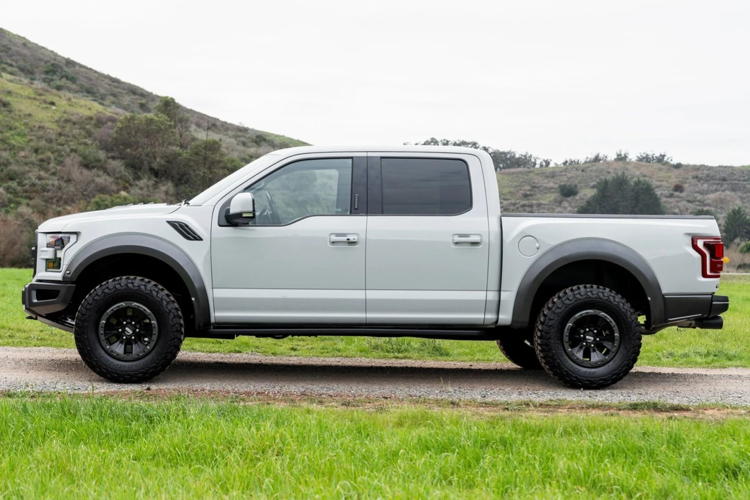 2017 Ford F-150 Raptor 13th Gen - Image 3 of 7