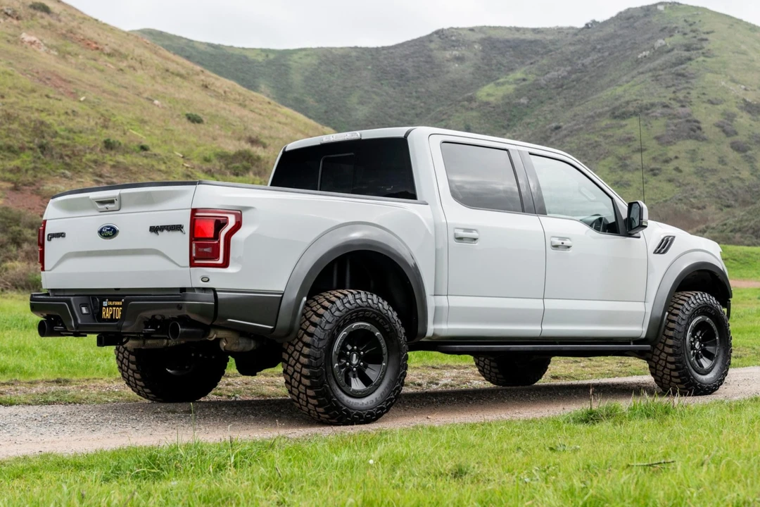 2017 Ford F-150 Raptor 13th Gen - Image 2 of 7