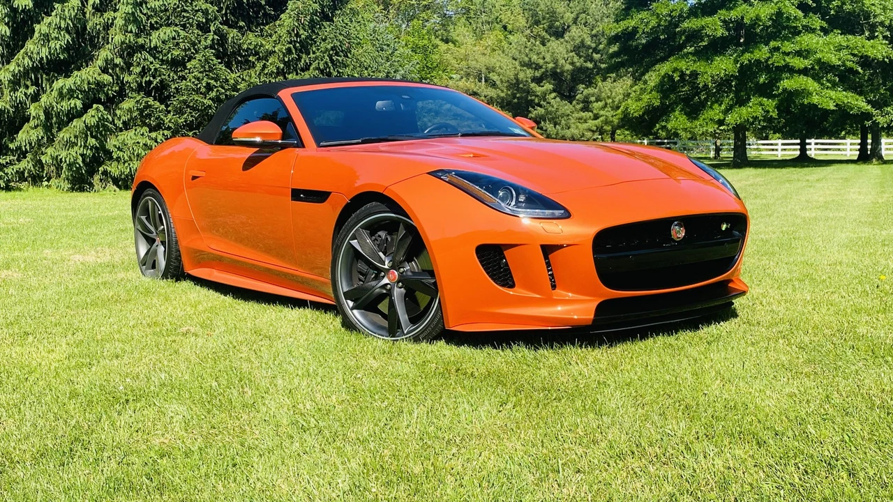 2017 Jaguar F-Type R 1st Gen - Image 11 of 31