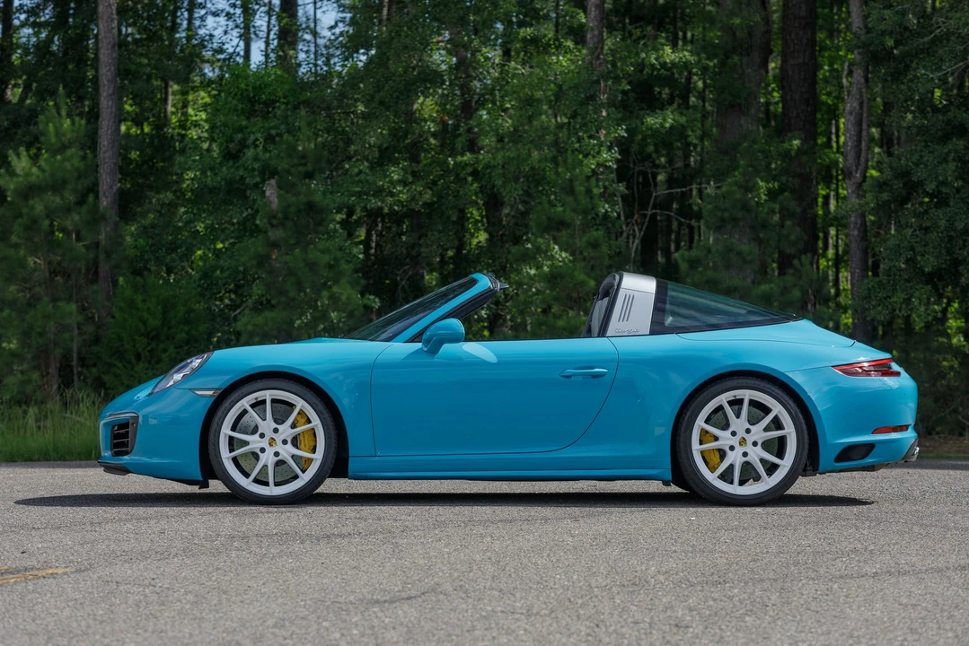 2017 Porsche 991 Targa 4 & 4S - Image 7 of 31