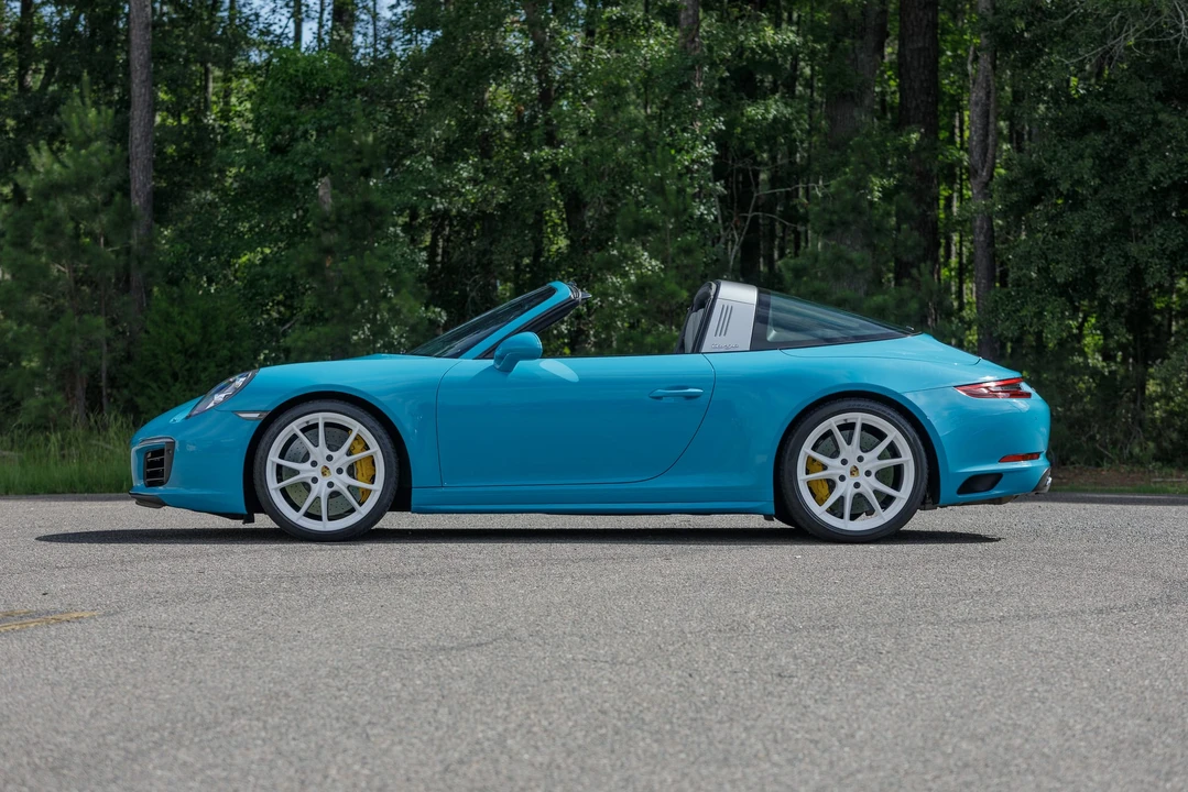 2017 Porsche 991 Targa 4 & 4S - Image 6 of 31