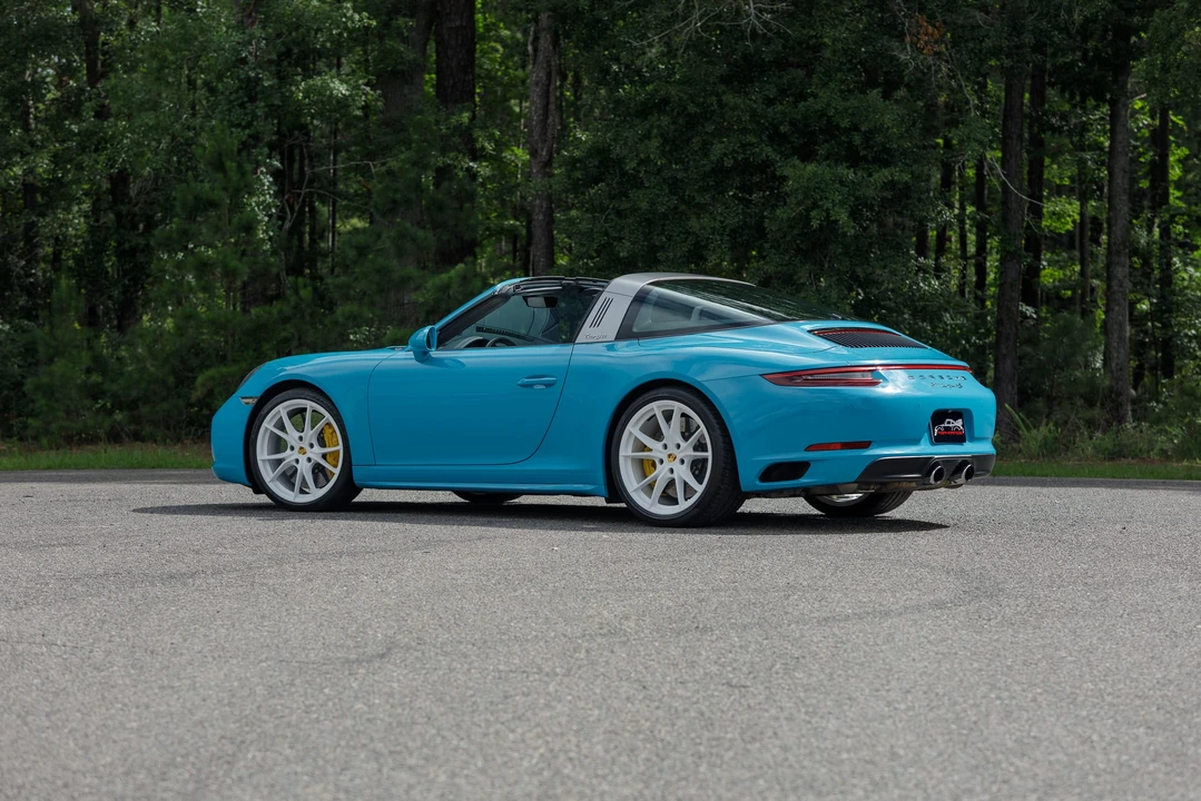 2017 Porsche 991 Targa 4 & 4S - Image 9 of 31