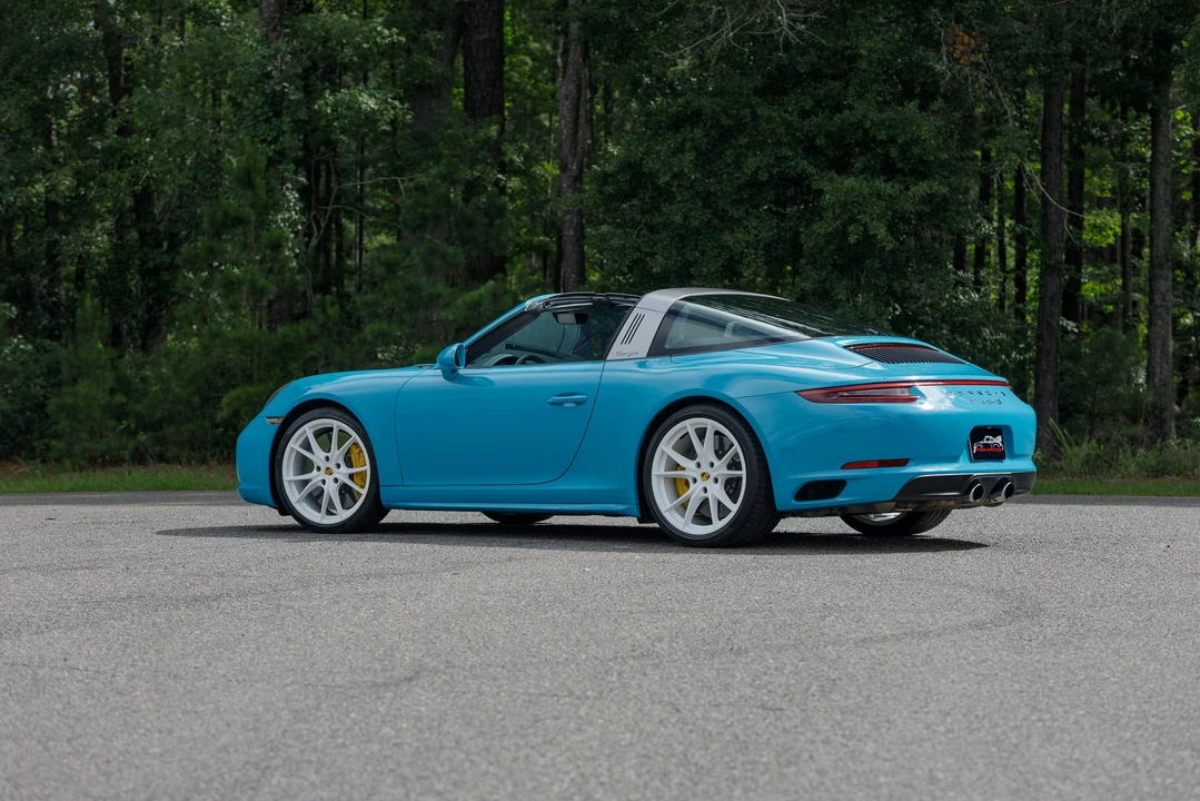 2017 Porsche 991 Targa 4 & 4S - Image 10 of 31