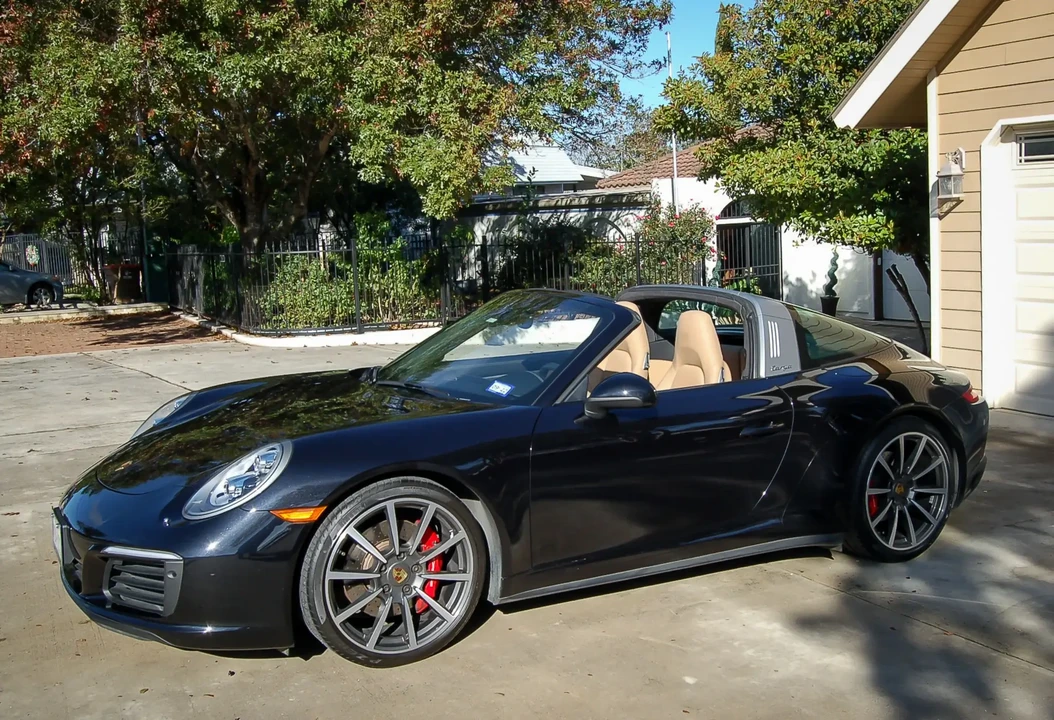 2017 Porsche 991 Targa 4 & 4S - Image 3 of 6