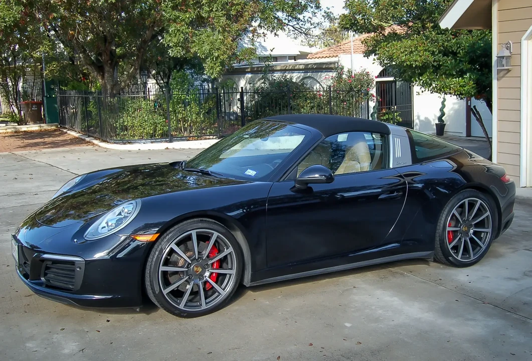 2017 Porsche 991 Targa 4 & 4S - Image 4 of 6