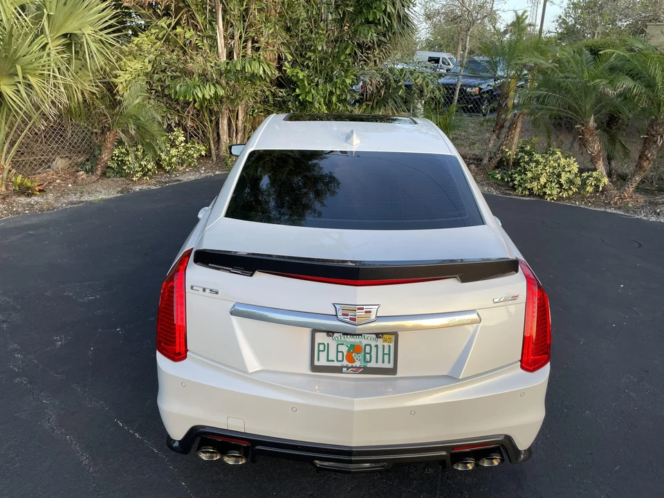 2018 Cadillac CTS-V 3rd Gen - Image 8 of 31