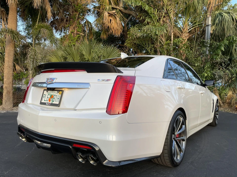 2018 Cadillac CTS-V 3rd Gen - Image 11 of 31
