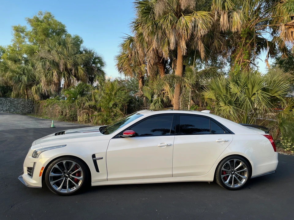 2018 Cadillac CTS-V 3rd Gen - Image 5 of 31