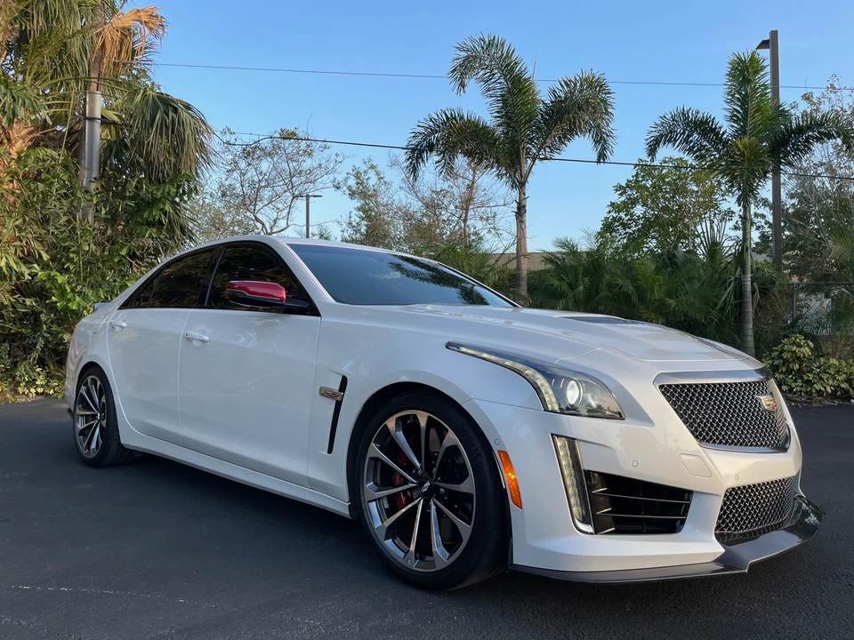 2018 Cadillac CTS-V 3rd Gen - Image 14 of 31