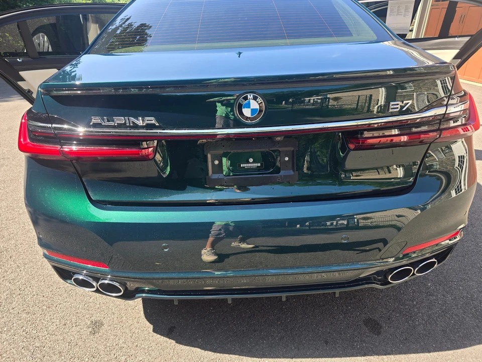 2021 BMW Alpina B7 - Image 22 of 31