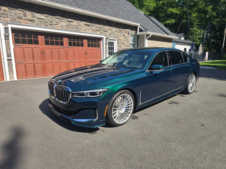 2021 BMW Alpina B7 - Image 6 of 31