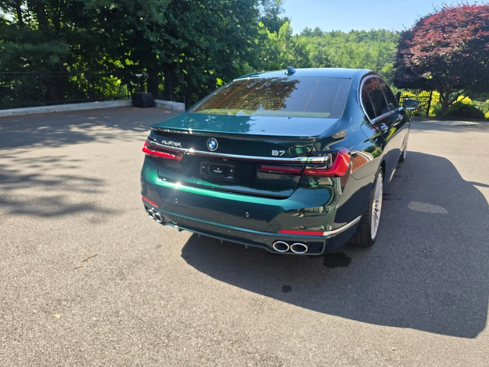 2021 BMW Alpina B7 - Image 20 of 31