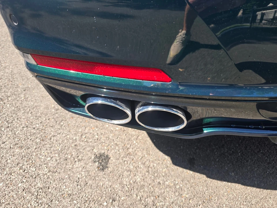 2021 BMW Alpina B7 - Image 24 of 31