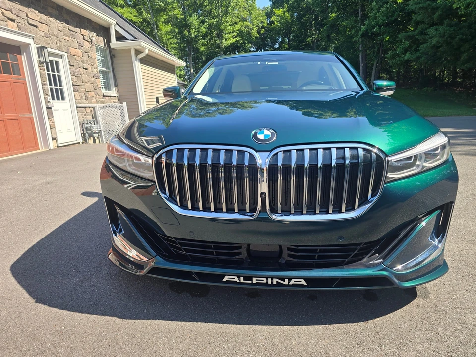 2021 BMW Alpina B7 - Image 26 of 31